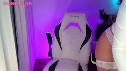 Snapshot of daisydeville chatting on January 1, 2025, 2:09 am Daisy online show from January 1, 2025, 2:09 am