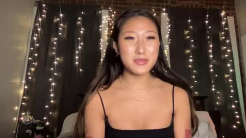 Snapshot of daisykimvip chatting on February 16, 2025, 5:04 am Daisy Kim online show from February 16, 2025, 5:04 am