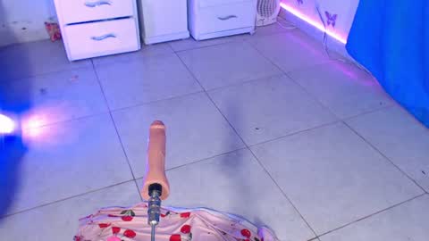 VALENTINA  online show from June 15, 2026, 5:42 am