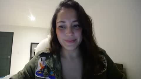 IG  dakotasofiaa online show from February 10, 2026, 11:31 pm