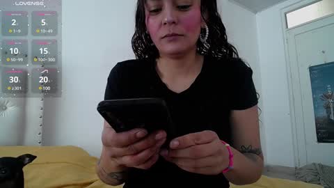 Dakota and Aron online show from January 23, 2025, 2:17 pm