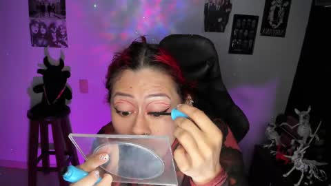 Dakota Crab online show from November 21, 2025, 11:47 pm