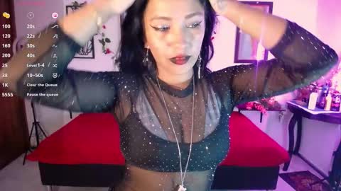 Caroliina online show from February 27, 2026, 10:10 pm