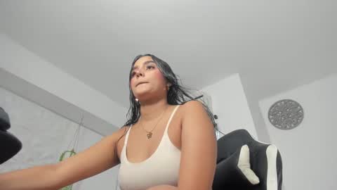 Snapshot of dakota_x18 chatting on October 6, 2025, 7:44 pm dakota_x18 online show from October 6, 2025, 7:44 pm