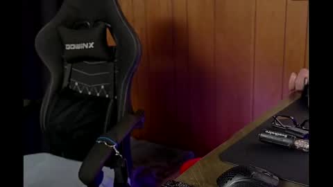 Dakota Dixxon online show from February 20, 2025, 7:45 am