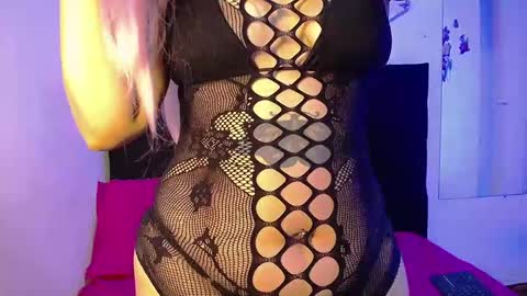 Daakota  online show from February 19, 2026, 1:40 pm