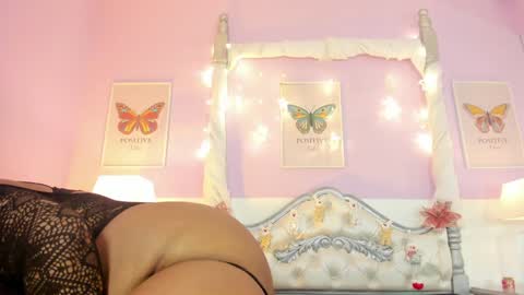 Snapshot of dakotasexshow2 chatting on December 5, 2024, 8:00 pm Dakota Sex Show  online show from December 5, 2024, 8:00 pm