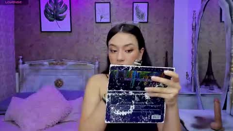 dali_collin online show from October 4, 2025, 12:58 pm