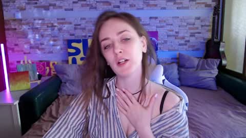 Dalia  online show from April 7, 2026, 10:37 am