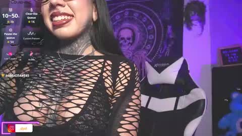 dalia_vorhees online show from December 3, 2025, 1:35 am