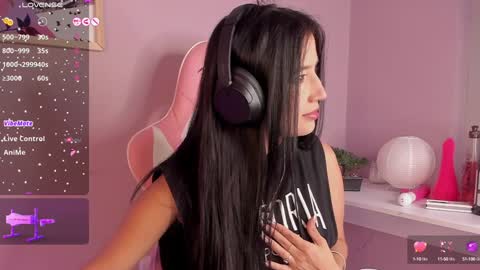 leila williams online show from January 8, 2025, 9:34 pm