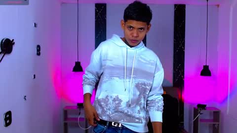 damar_felipe online show from November 18, 2025, 5:01 am