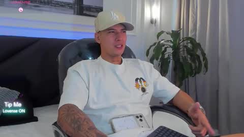 DAMIAN online show from February 11, 2026, 12:43 pm