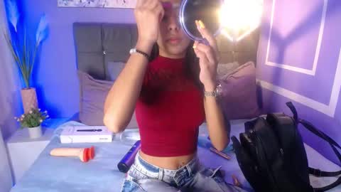 Snapshot of damian_n_lissa chatting on October 3, 2025, 7:00 pm damian_n_lissa online show from October 3, 2025, 7:00 pm