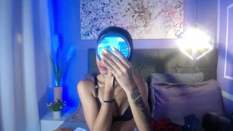 Snapshot of damian_n_lissa chatting on October 4, 2025, 5:00 pm damian_n_lissa online show from October 4, 2025, 5:00 pm