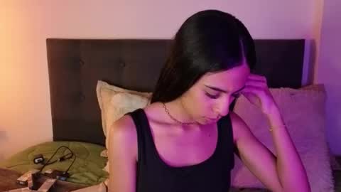 damian_n_lissa online show from April 28, 2026, 2:27 am