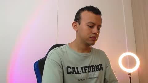 Snapshot of damian_wish chatting on March 19, 2026, 10:08 am Damian Wish online show from March 19, 2026, 10:08 am