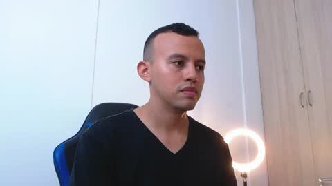 Snapshot of damian_wish chatting on April 9, 2026, 6:57 pm Damian Wish online show from April 9, 2026, 6:57 pm