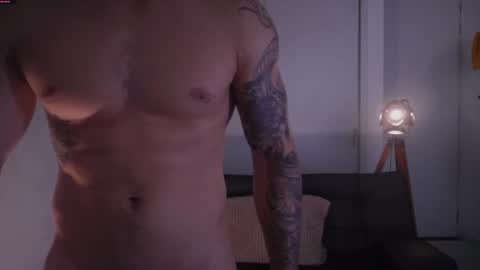 insta damn8   --------  online show from October 27, 2025, 3:16 pm