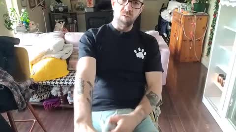 Snapshot of damien_mace chatting on December 23, 2024, 1:13 pm damien_mace online show from December 23, 2024, 1:13 pm