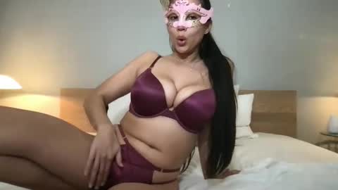 Damira Lux online show from January 19, 2025, 4:22 am