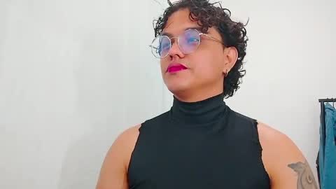 Snapshot of dan_blous chatting on April 26, 2026, 1:03 am Diane Blosson online show from April 26, 2026, 1:03 am