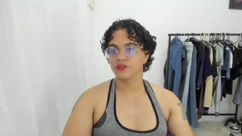 Snapshot of dan_blous chatting on April 28, 2026, 11:32 pm Diane Blosson online show from April 28, 2026, 11:32 pm