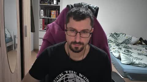 Snapshot of dan_the_man405 chatting on November 2, 2025, 8:44 pm King Dan online show from November 2, 2025, 8:44 pm