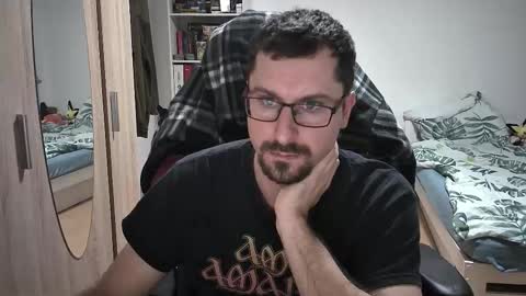 Snapshot of dan_the_man405 chatting on November 9, 2025, 7:34 pm King Dan online show from November 9, 2025, 7:34 pm