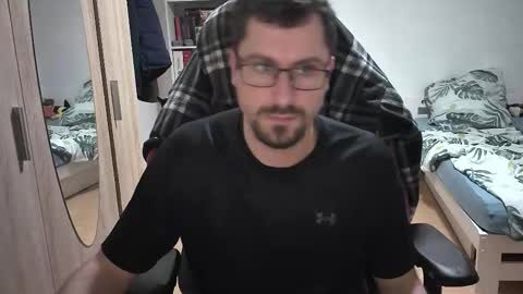 Snapshot of dan_the_man405 chatting on November 17, 2025, 7:52 pm King Dan online show from November 17, 2025, 7:52 pm