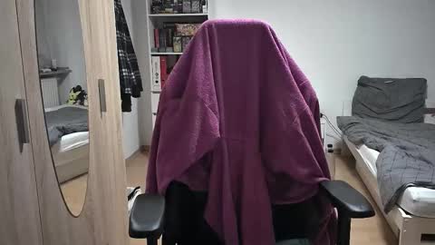 Snapshot of dan_the_man405 chatting on November 23, 2025, 7:35 pm King Dan online show from November 23, 2025, 7:35 pm