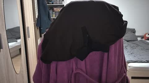 Snapshot of dan_the_man405 chatting on December 5, 2025, 7:54 pm King Dan online show from December 5, 2025, 7:54 pm