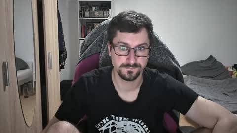 Snapshot of dan_the_man405 chatting on April 6, 2026, 7:15 pm King Dan online show from April 6, 2026, 7:15 pm