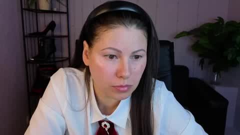 Dana Dom online show from April 18, 2026, 1:53 am