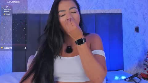 Dana online show from December 17, 2025, 10:27 pm