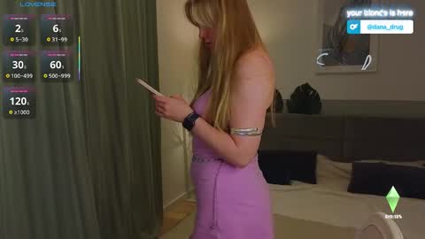 Snapshot of dana_love0 chatting on September 24, 2025, 5:38 pm Dana online show from September 24, 2025, 5:38 pm