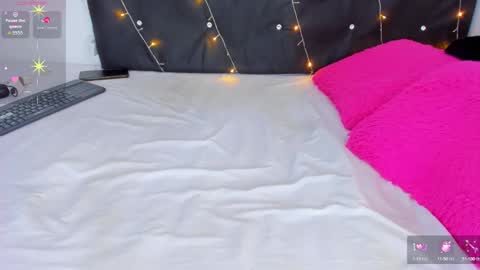 Snapshot of dana_moore_ chatting on September 13, 2025, 8:41 pm danna online show from September 13, 2025, 8:41 pm