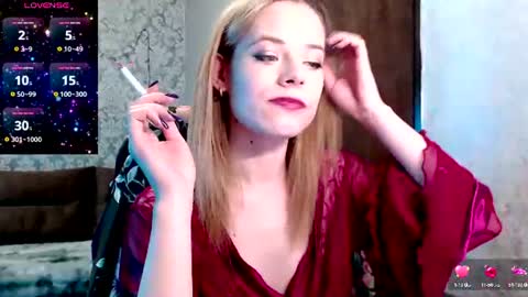 Dana SmileX online show from July 5, 2026, 7:54 pm