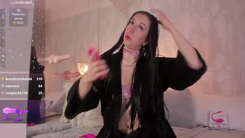    online show from September 20, 2025, 8:26 am