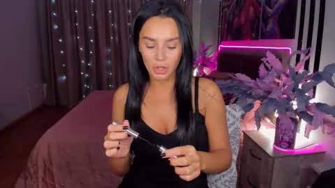 DanaMiers online show from October 24, 2025, 4:09 am