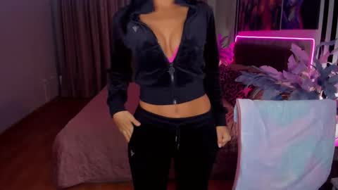 DanaMiers online show from November 8, 2025, 5:18 am