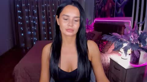 DanaMiers online show from November 11, 2025, 3:50 am