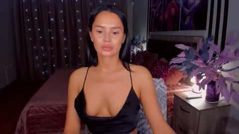 DanaMiers online show from November 27, 2025, 4:14 am