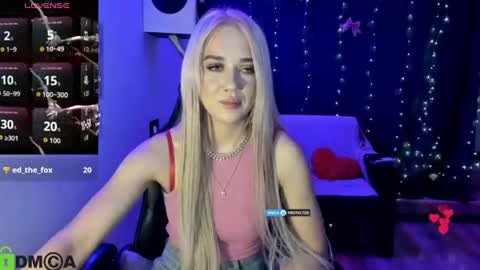 Snapshot of dances_queen chatting on June 29, 2026, 7:14 am dances_queen online show from June 29, 2026, 7:14 am