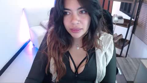 Snapshot of dangel_noir6 chatting on September 17, 2025, 11:56 am Veronica online show from September 17, 2025, 11:56 am