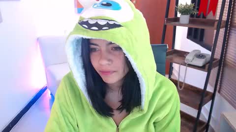 Veronica online show from March 7, 2026, 11:07 am