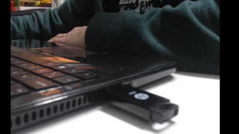 dani_alpina online show from January 12, 2025, 3:36 pm