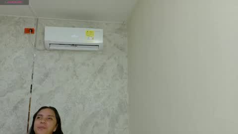 dani_lue online show from May 18, 2026, 12:44 pm