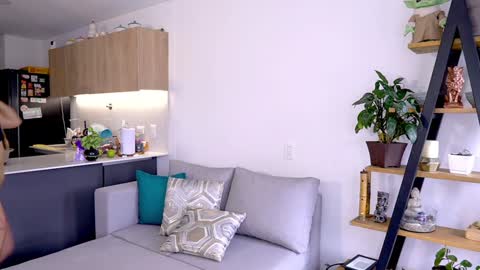 Dani or Daniela online show from March 18, 2026, 3:04 pm