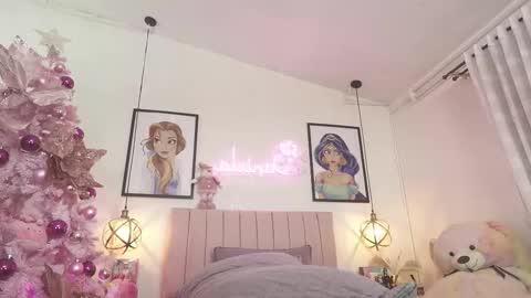   online show from November 15, 2025, 7:10 pm